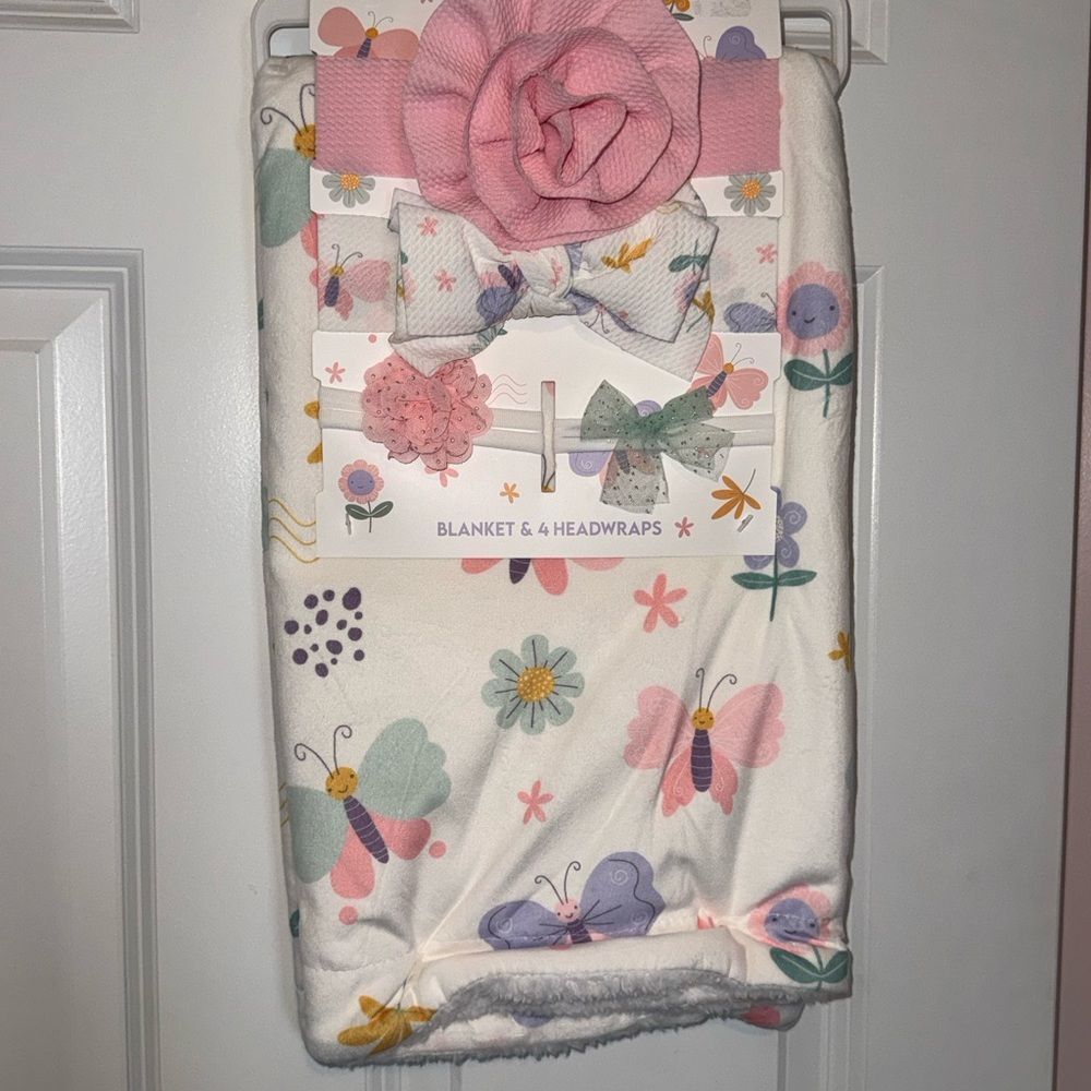 Floral Baby Blanket and 4 Headwrap Set Brand New